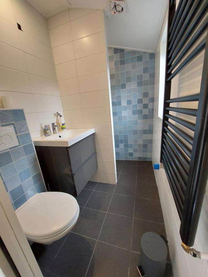 Modern En Chic Chalet Tot 4 Personen Op De Veluwe Recreatiepark De Oude Driest Putten Luaran gambar